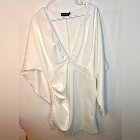 PrettyLittleThing Plus Off-White cream Pleated Balloon Sleeve Bodycon Dress.SZ14 - Picture 1 of 15